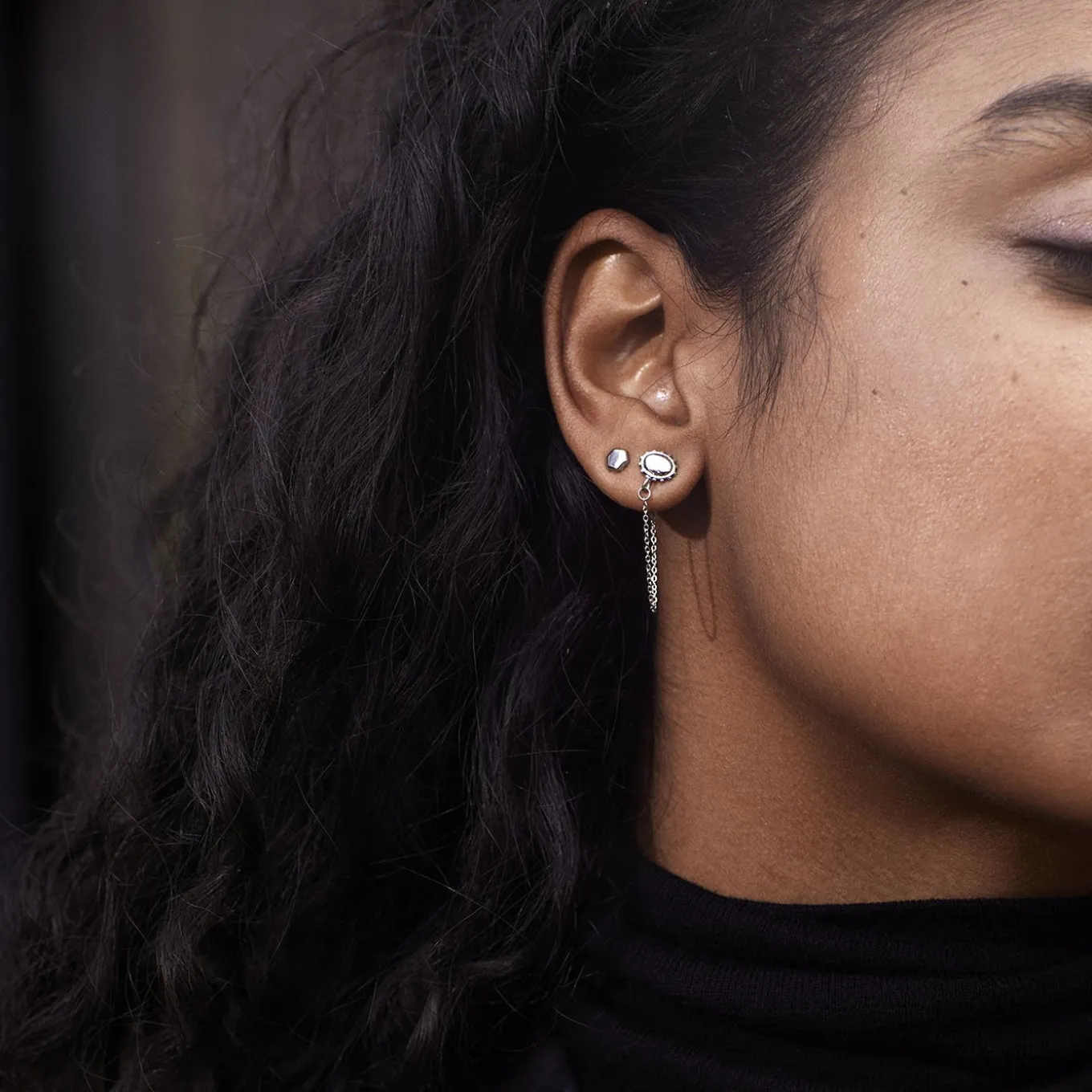 essentielle_chain_stud_earrings_silver_colour_2.webp Best Essentielle Chain Stud Earrings, Silver Colour Ohrringe