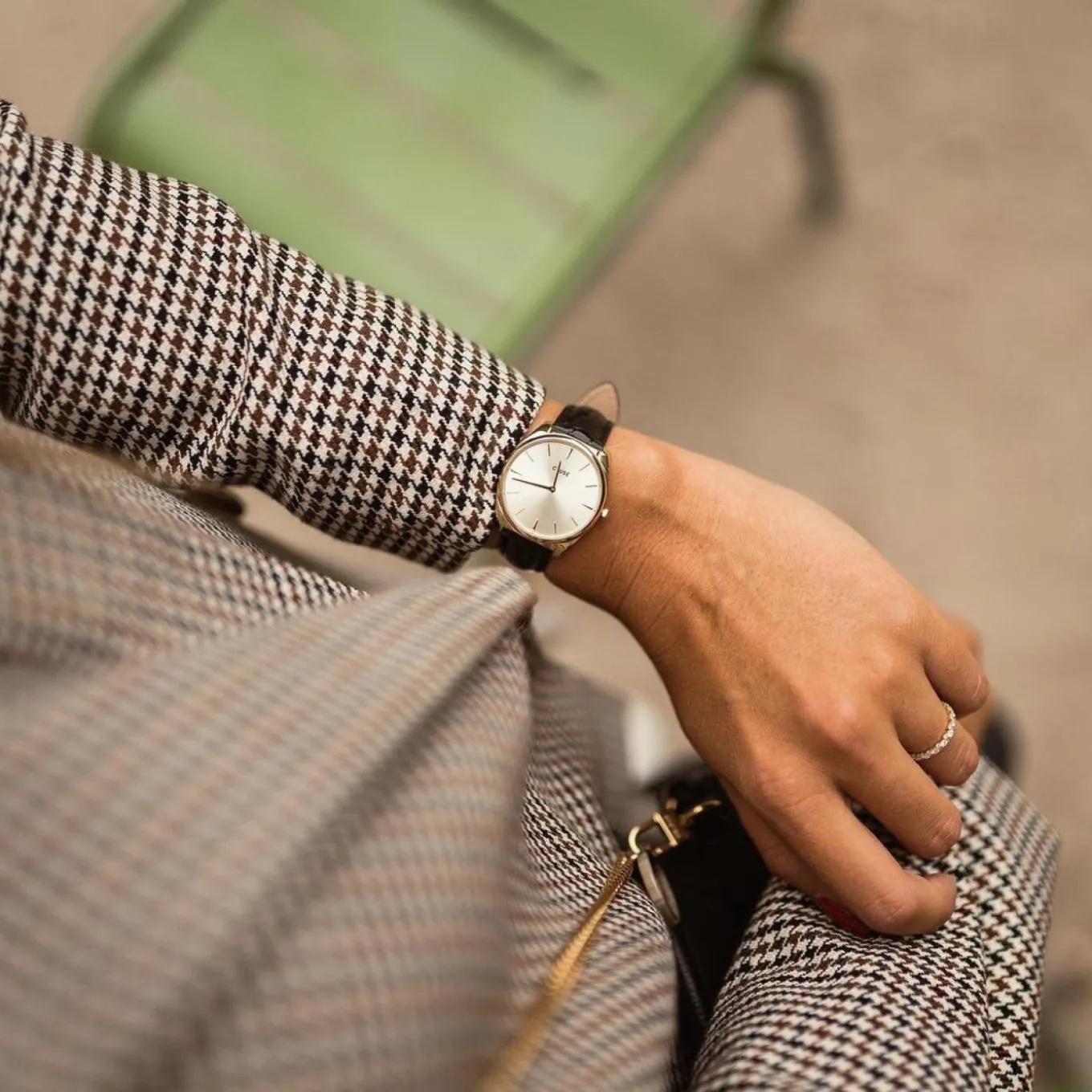 froce_petite_leather_black_alligator_gold_colour_8.webp Best Féroce Petite Leather Black Alligator, Gold Colour Damen Uhren Gold | Féroce Petite