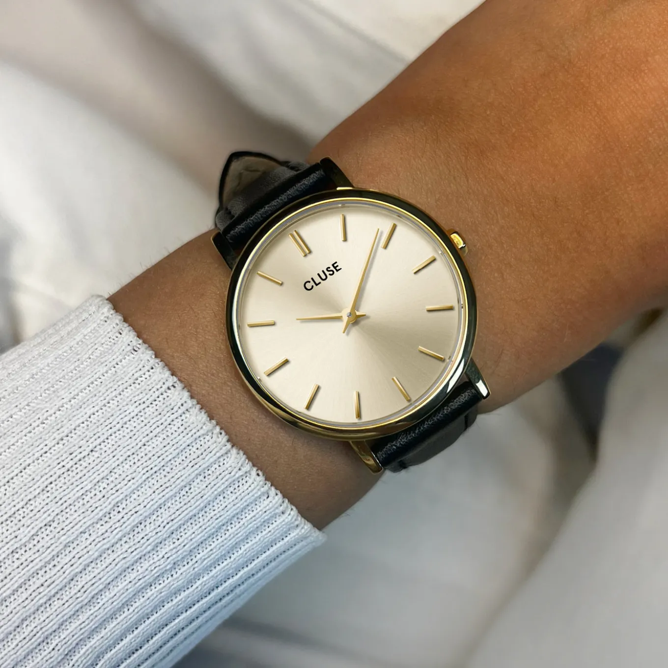 Cheap Gift Box Pavane Petite 2.0 Steel Watch Gold & Black Leather Strap, Gold Colour Damen Pavane Petite